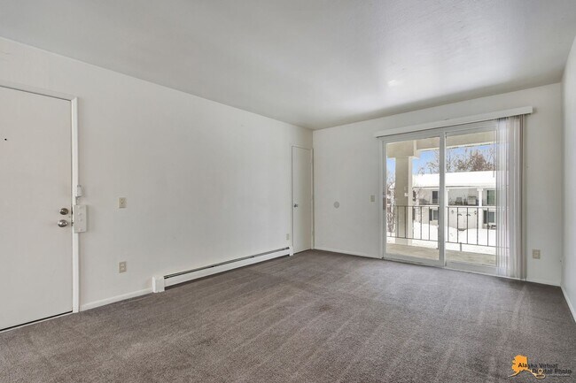 Building Photo - 3934 W 30th Ave