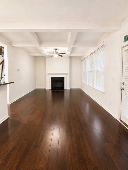 Building Photo - 538 Constellation Overlook SW