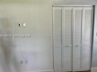 Building Photo - 4 Transylvania Ave