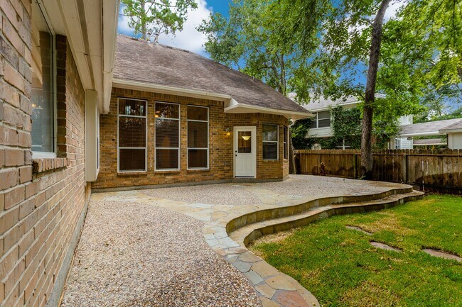 Building Photo - 44 Teak Mill Pl