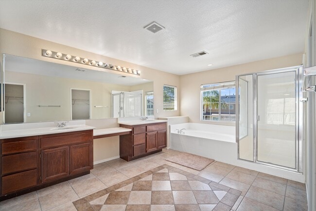 Building Photo - 26426 Mare Ln