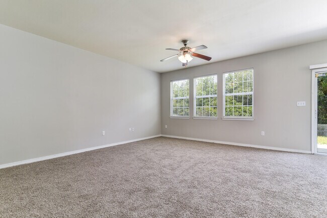 Building Photo - 124 Peoria Blvd