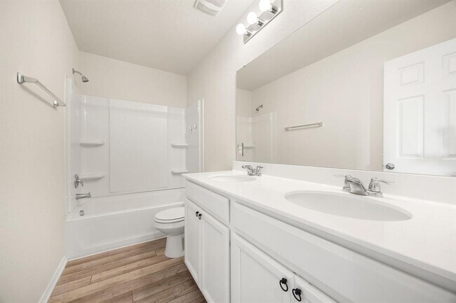 Building Photo - 329 Green Egret Wy