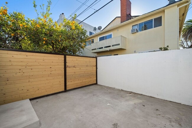 Building Photo - Charming Brand-New Detached ADU with Private Entrance & Yard!
