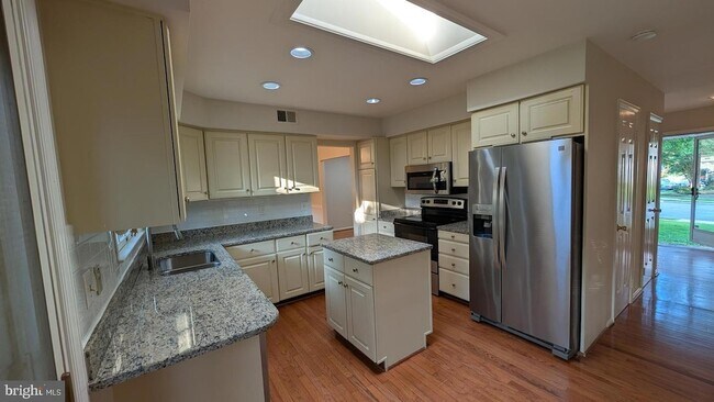 Building Photo - 4500 Stone Pine Ct