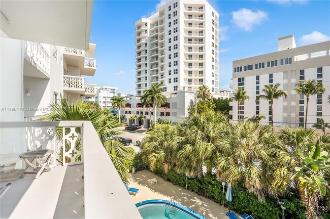 Building Photo - 9700 W Bay Harbor Dr