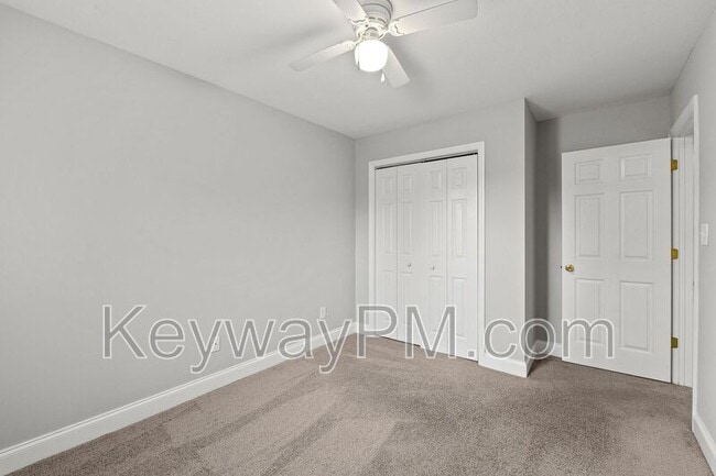 Building Photo - 2054 Reserve Ln