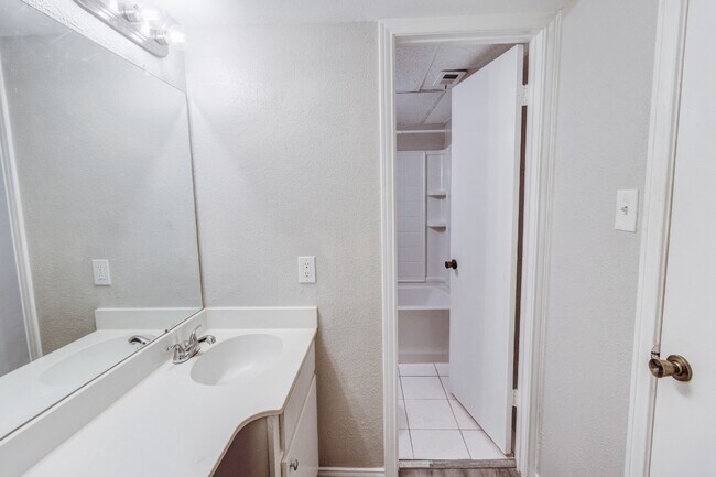 Building Photo - 5742 Marina Dr