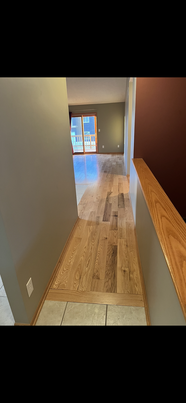 Entry hallway - All wood floors - 2804 Porter Ridge Rd