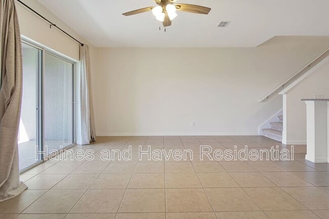 Building Photo - 164 Primrose Dr