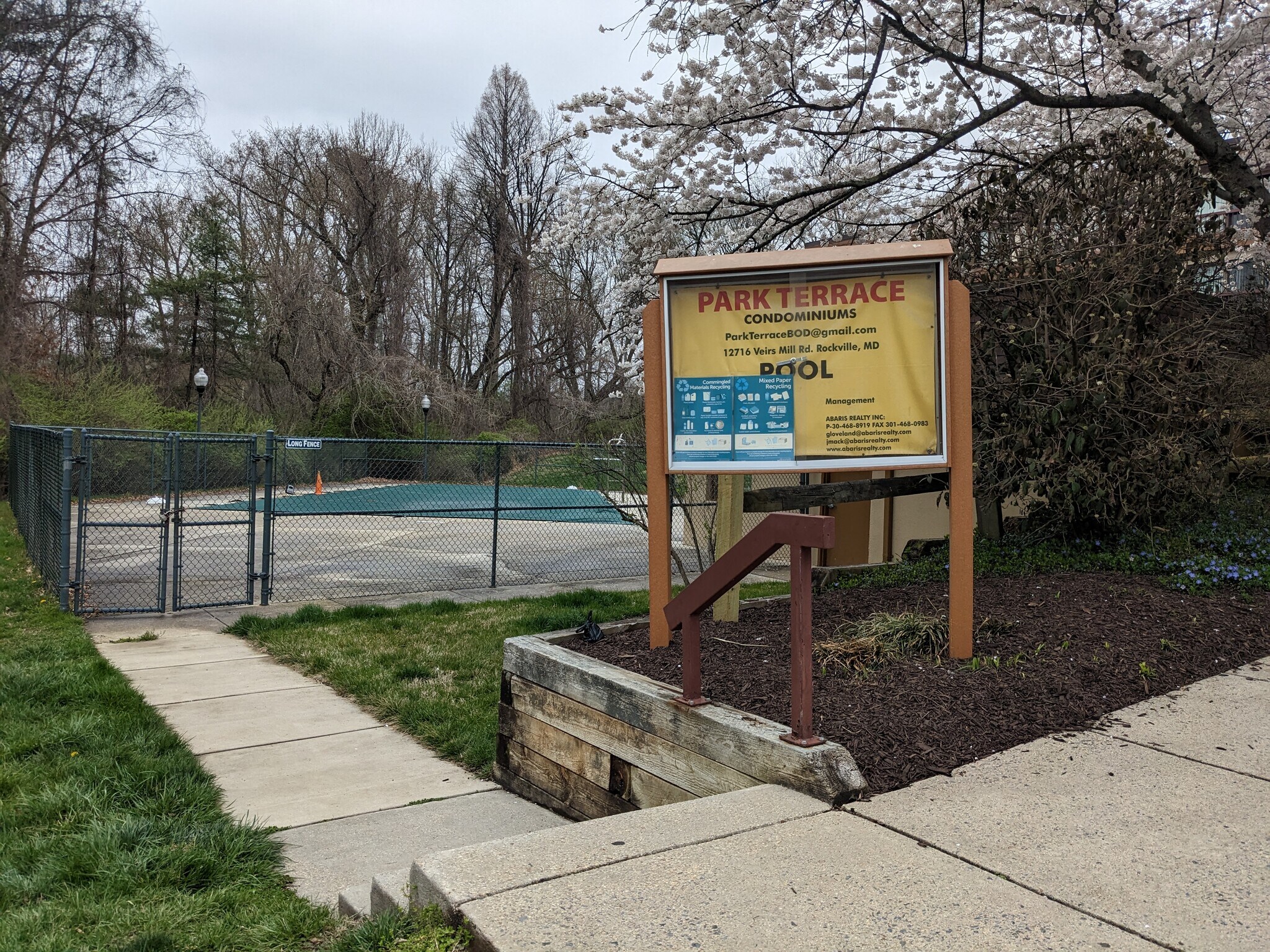 Building Photo - 12702 Veirs Mill Rd