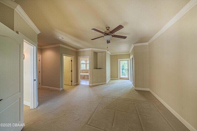 Building Photo - 5090 Riverside Dr