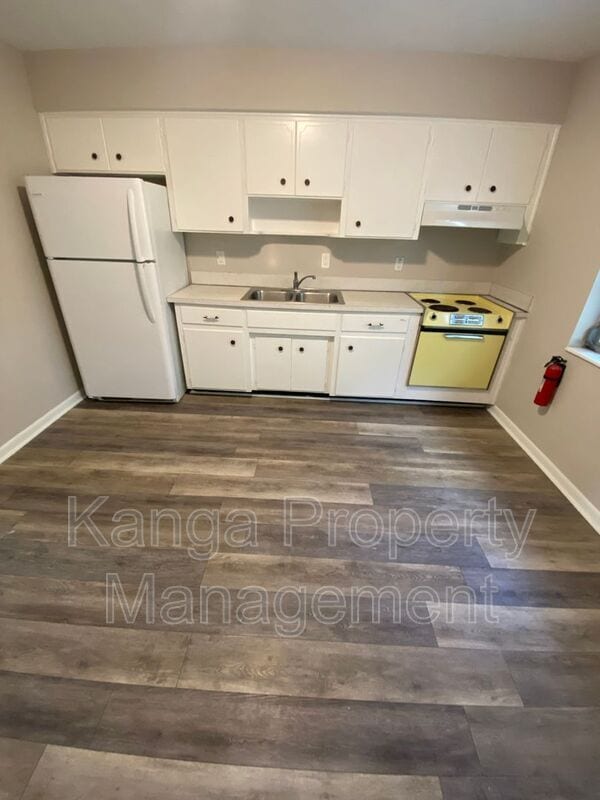 Building Photo - 612 Prosperity Farms Rd