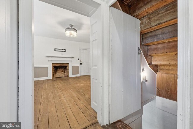 Building Photo - 8200 Buckland Mill Rd
