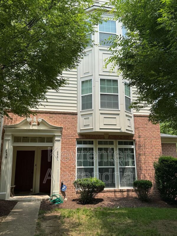 Primary Photo - 2561 Eastbourne Dr