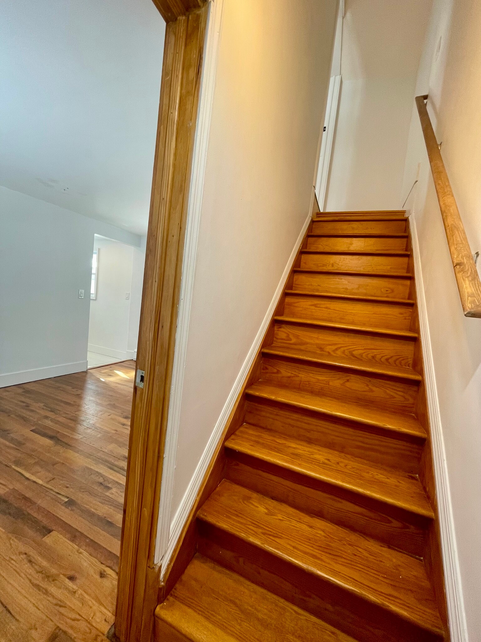 Stairs - 4212 Marathon Pky