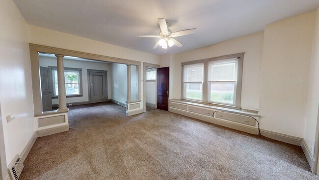 Building Photo - 3339 W.84th