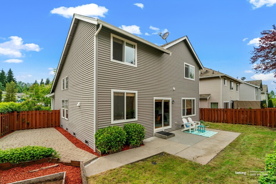 Building Photo - 14325 70th Ave SE
