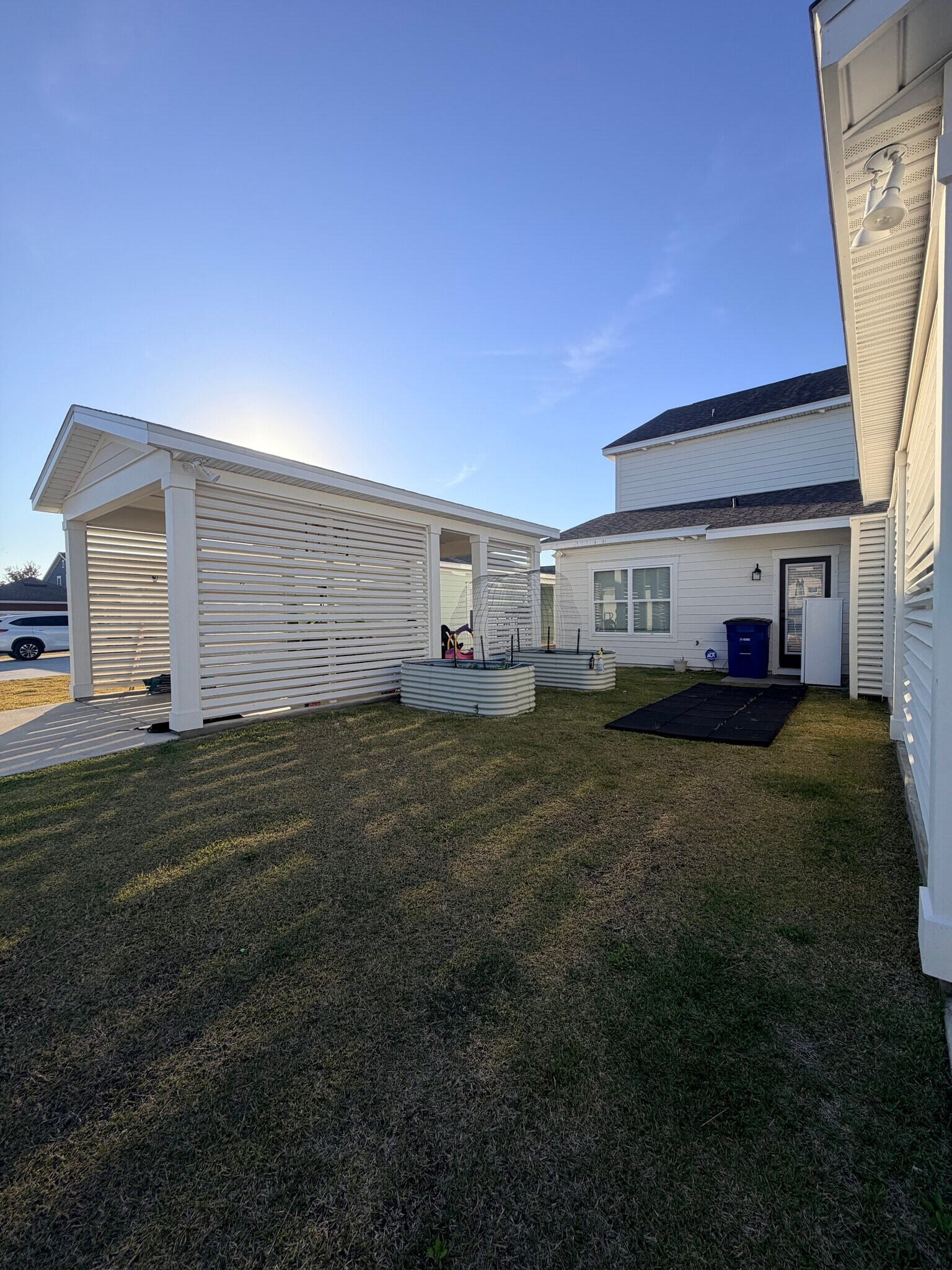 Building Photo - 2319 Discovery Loop