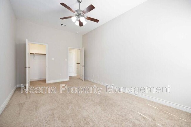 Building Photo - 115 Pine Crest Cir