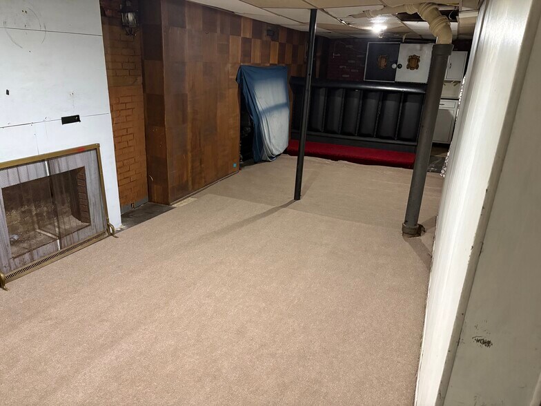 Building Photo - 1607 6th St