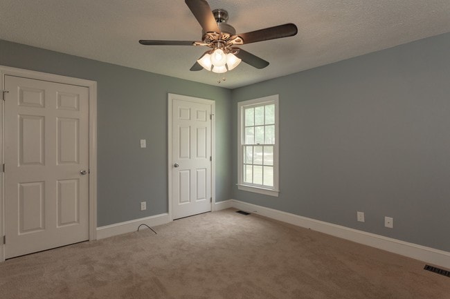 Building Photo - 1205 Opossum Trot Ln