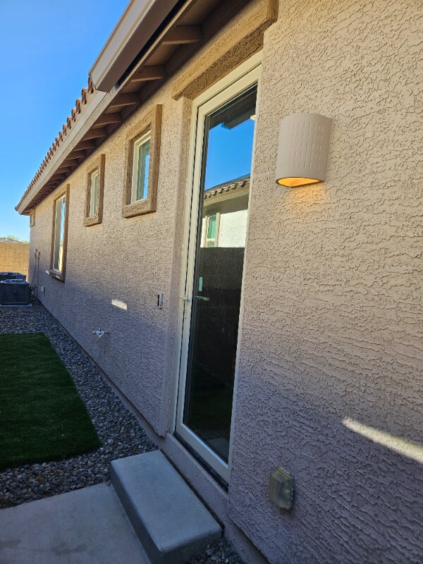 Building Photo - 12413 W Vis Ave