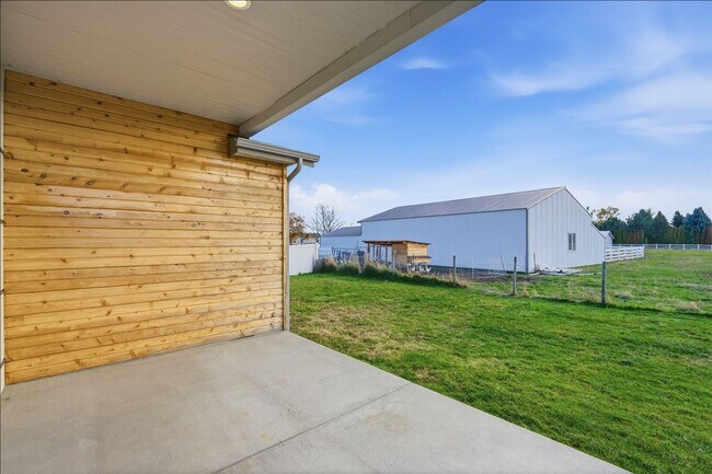 Building Photo - 3294 W Giovanni Ln