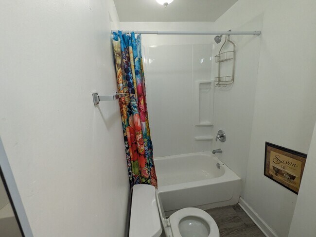 Building Photo - Updated 2BR/1BA in Pullman – Internet Incl...