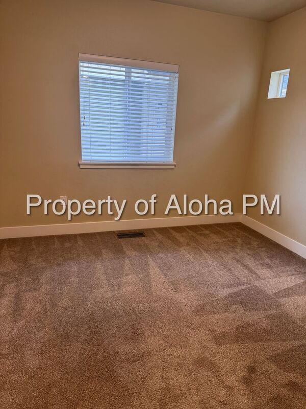 Building Photo - 3590 E Grand Forest Dr