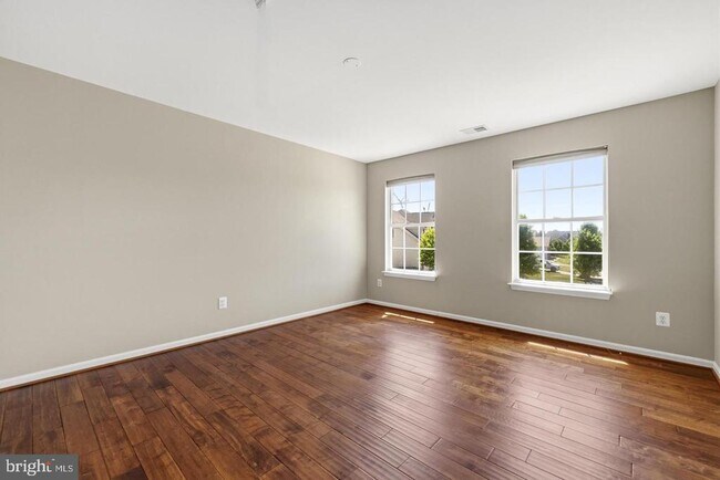 Building Photo - 21916 Bellair Ct