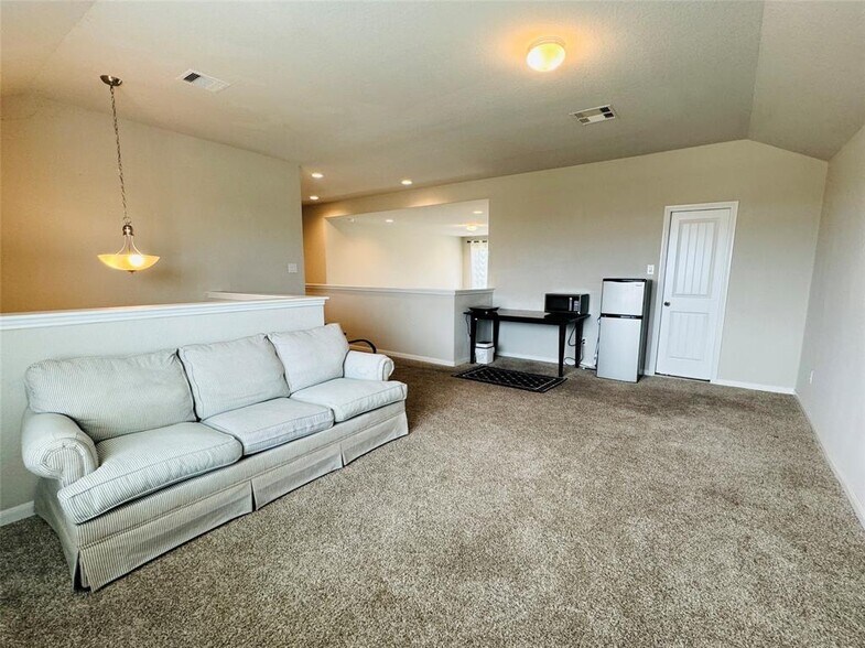 Building Photo - 29618 Stanley Canyon Ln