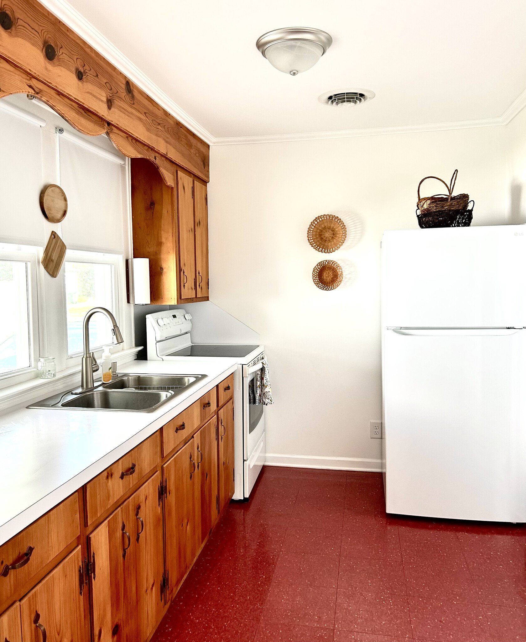 Vintage kitchen with new LG Refrigerator - 345 E 13th St