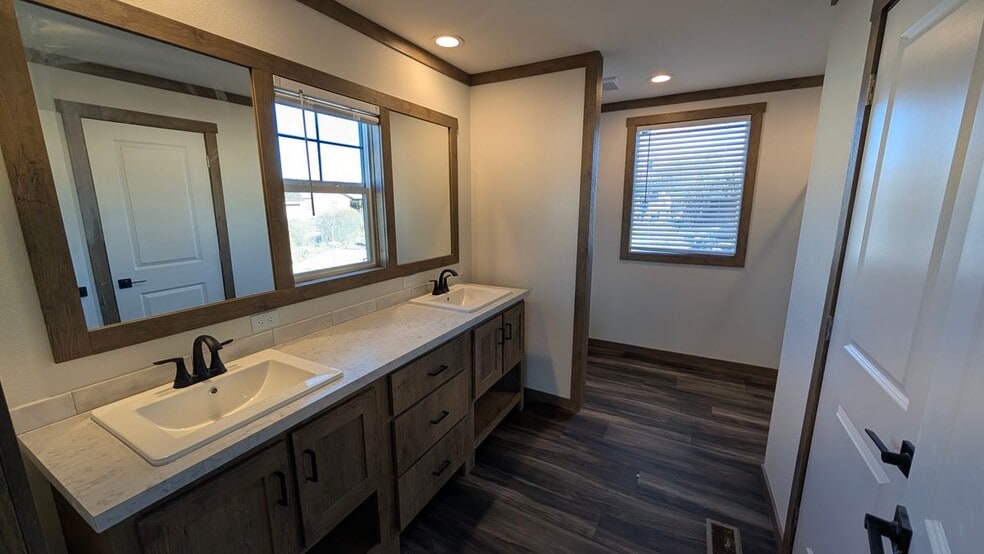 Building Photo - 2716 Bryan Ct SW