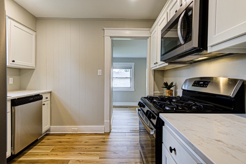 Building Photo - 1028 Forrest St