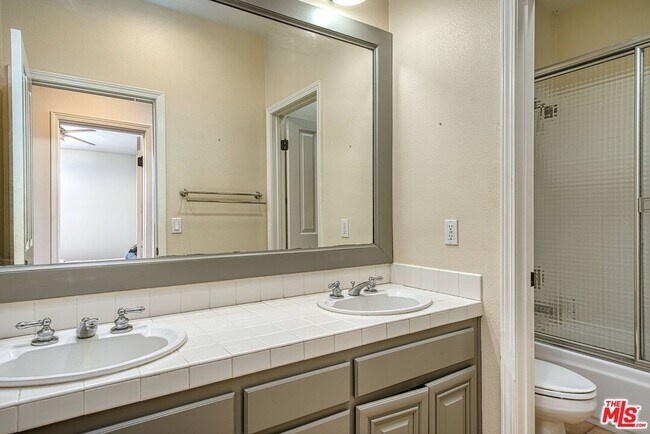 Building Photo - 3458 Malaga Ct
