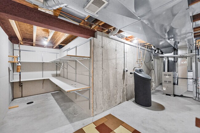 Building Photo - 1110 Rose Dr