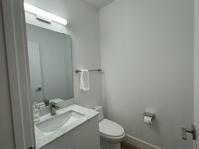 Building Photo - Available Furnished or Unfurnished