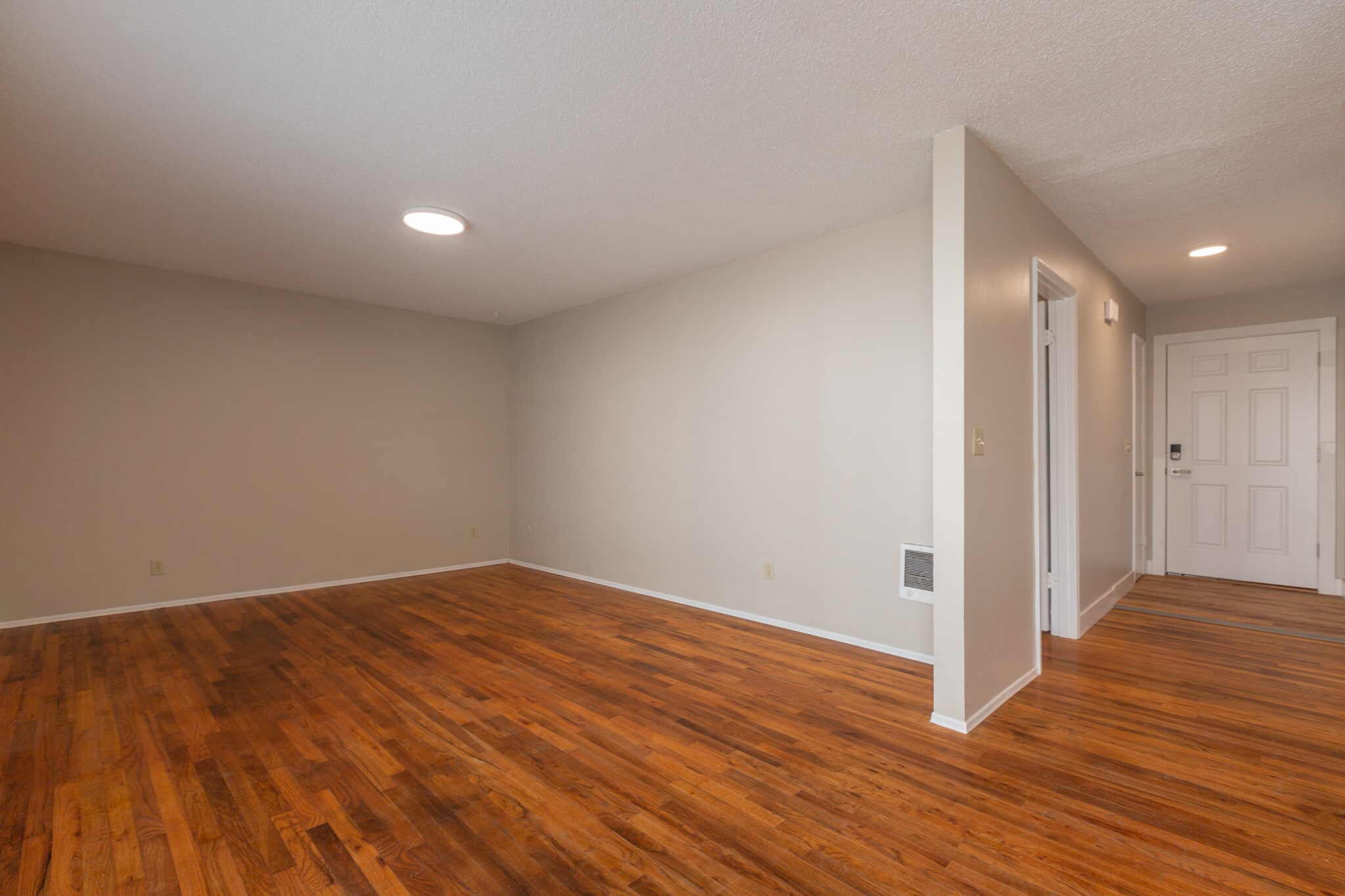 Building Photo - 2531 SE 27th Ave