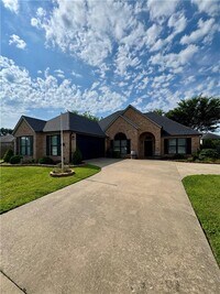 Building Photo - 11890 Club House Pkwy