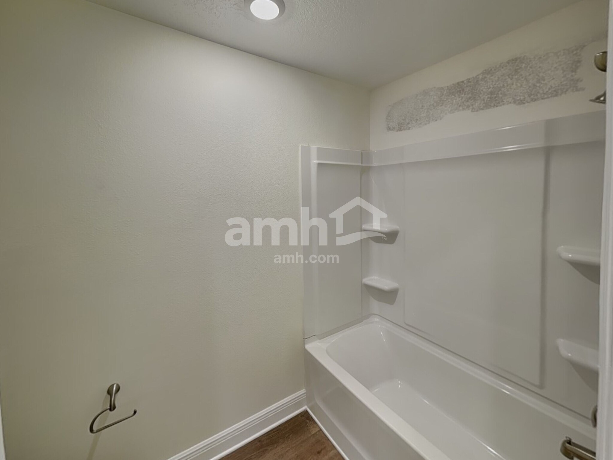 Building Photo - 5952 Sycamore Pl St