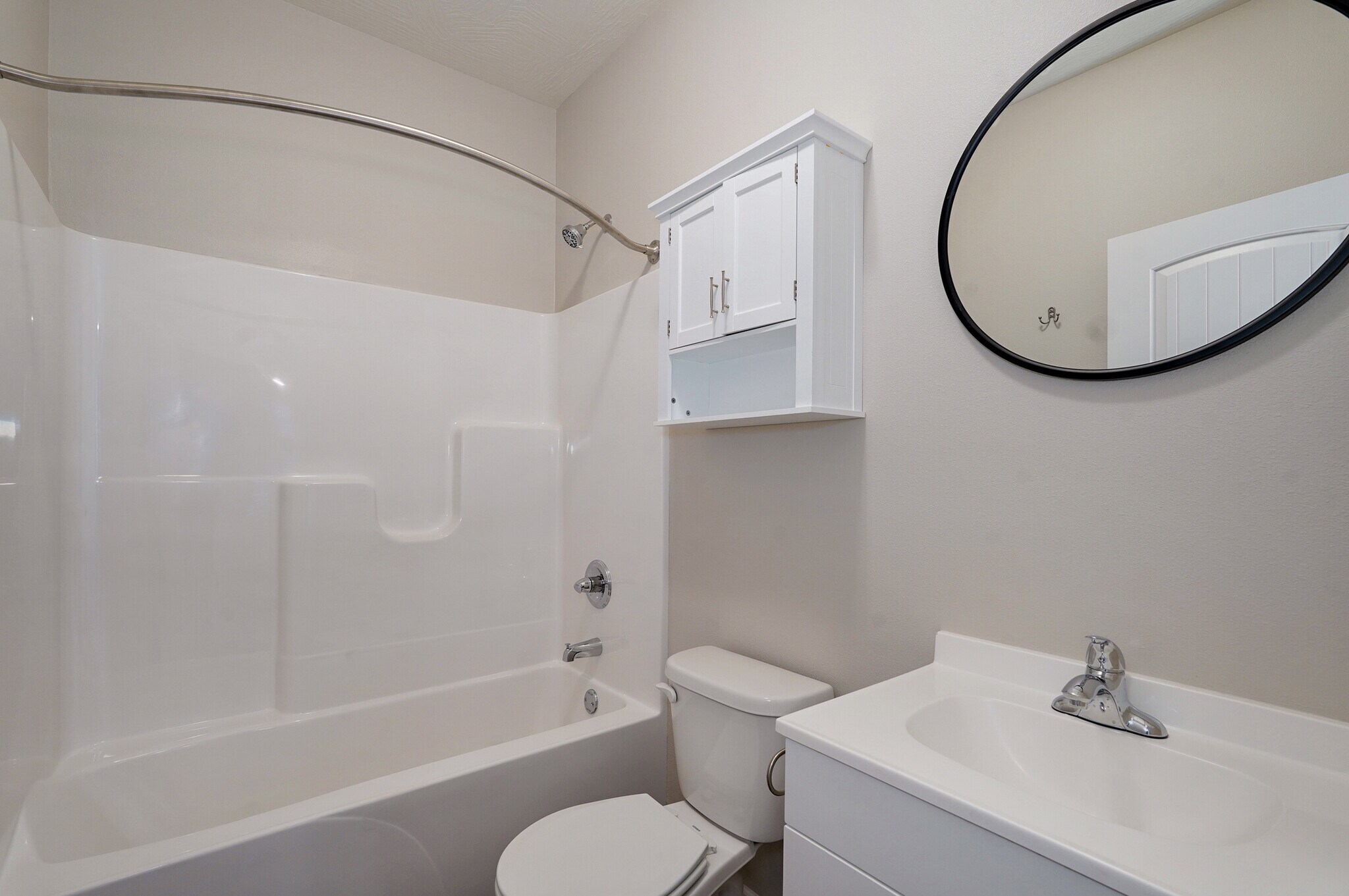 Building Photo - 319 S Florence Ave