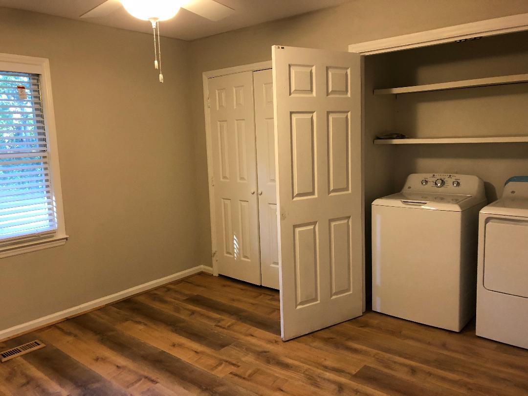 Building Photo - 901 N Greensboro St