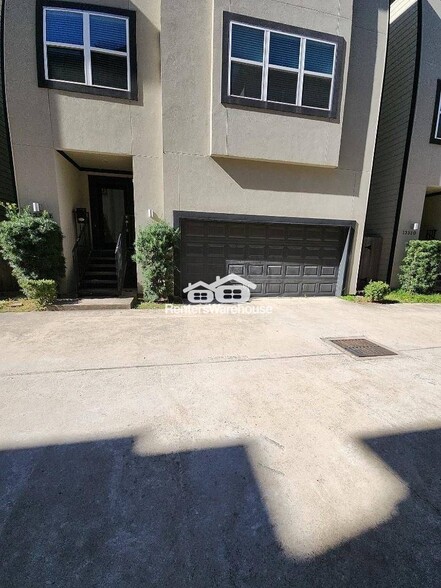 Building Photo - 1333 W 22nd St