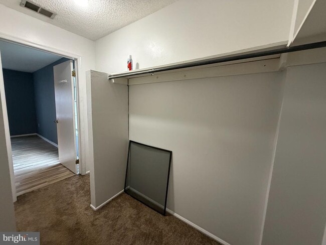Building Photo - 8 Joyner Ct