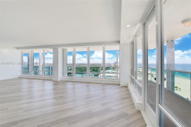Building Photo - 2100 S Ocean Ln