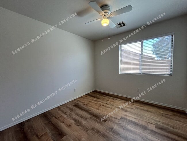 Building Photo - 2046 S 171st Dr