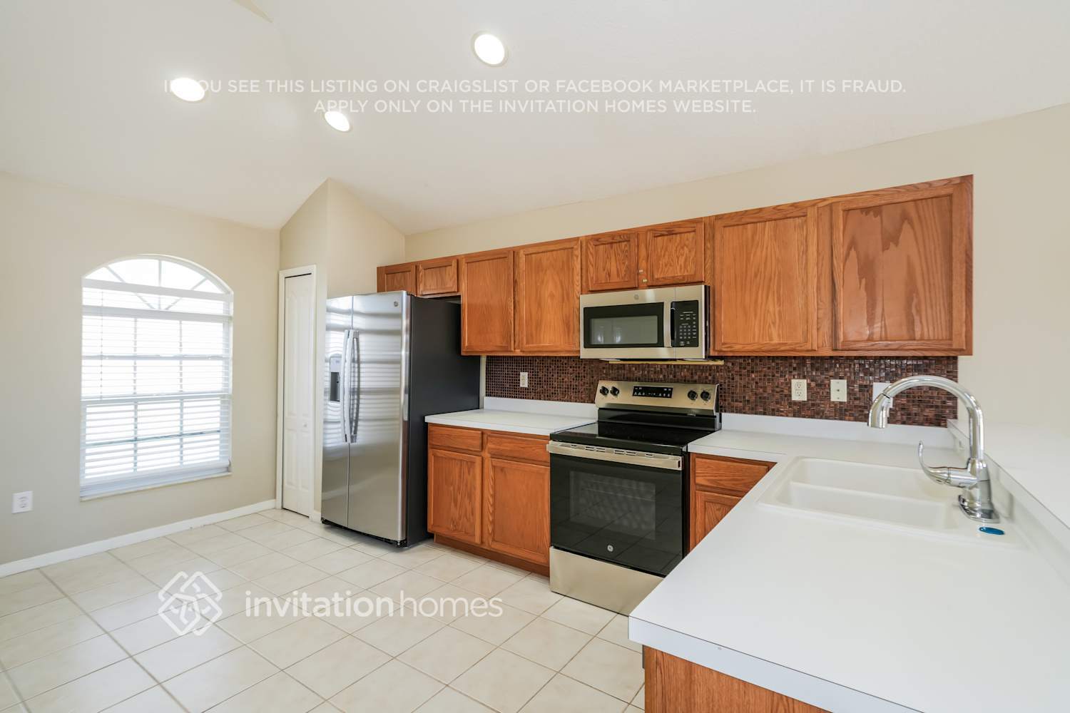 Building Photo - 4902 Woodmere Rd