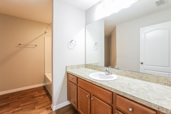 Building Photo - 674 Chatham Walk Dr