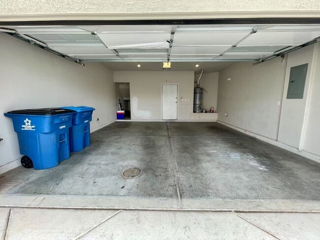 Building Photo - charming single-family residence located in Henderson